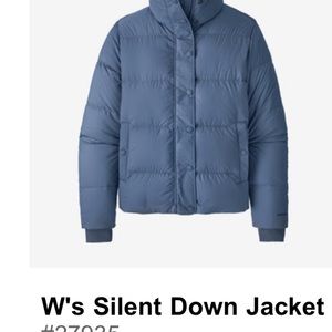 Patagonia XL Blue Silent Down Jacket Women’s Puffer Coat #27935. No bottom snap.